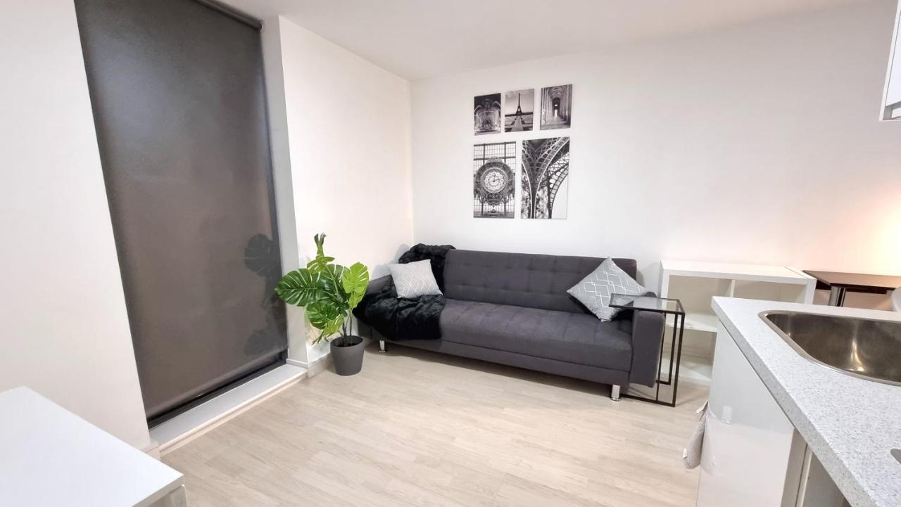 Spacious City Studio / Wifi / Parking ליברפול מראה חיצוני תמונה