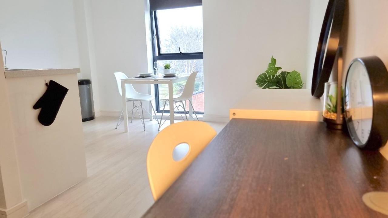 Spacious City Studio / Wifi / Parking ליברפול מראה חיצוני תמונה