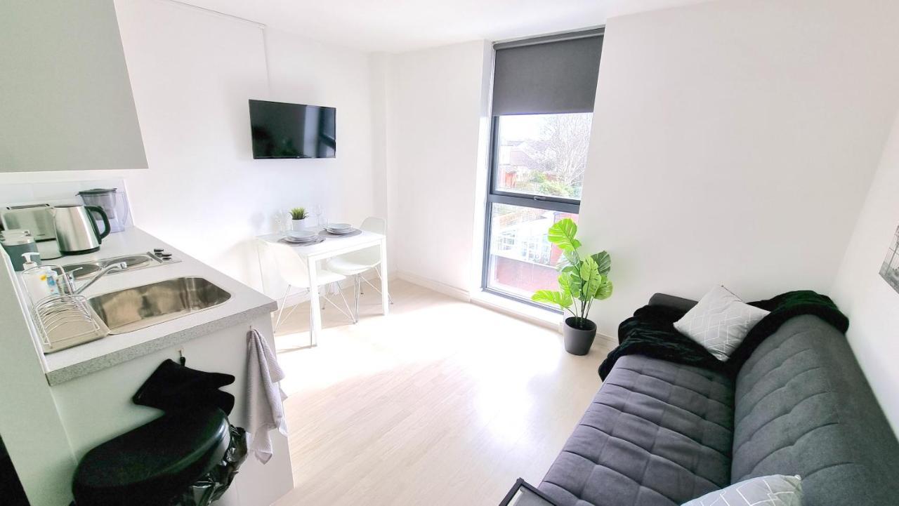 Spacious City Studio / Wifi / Parking ליברפול מראה חיצוני תמונה